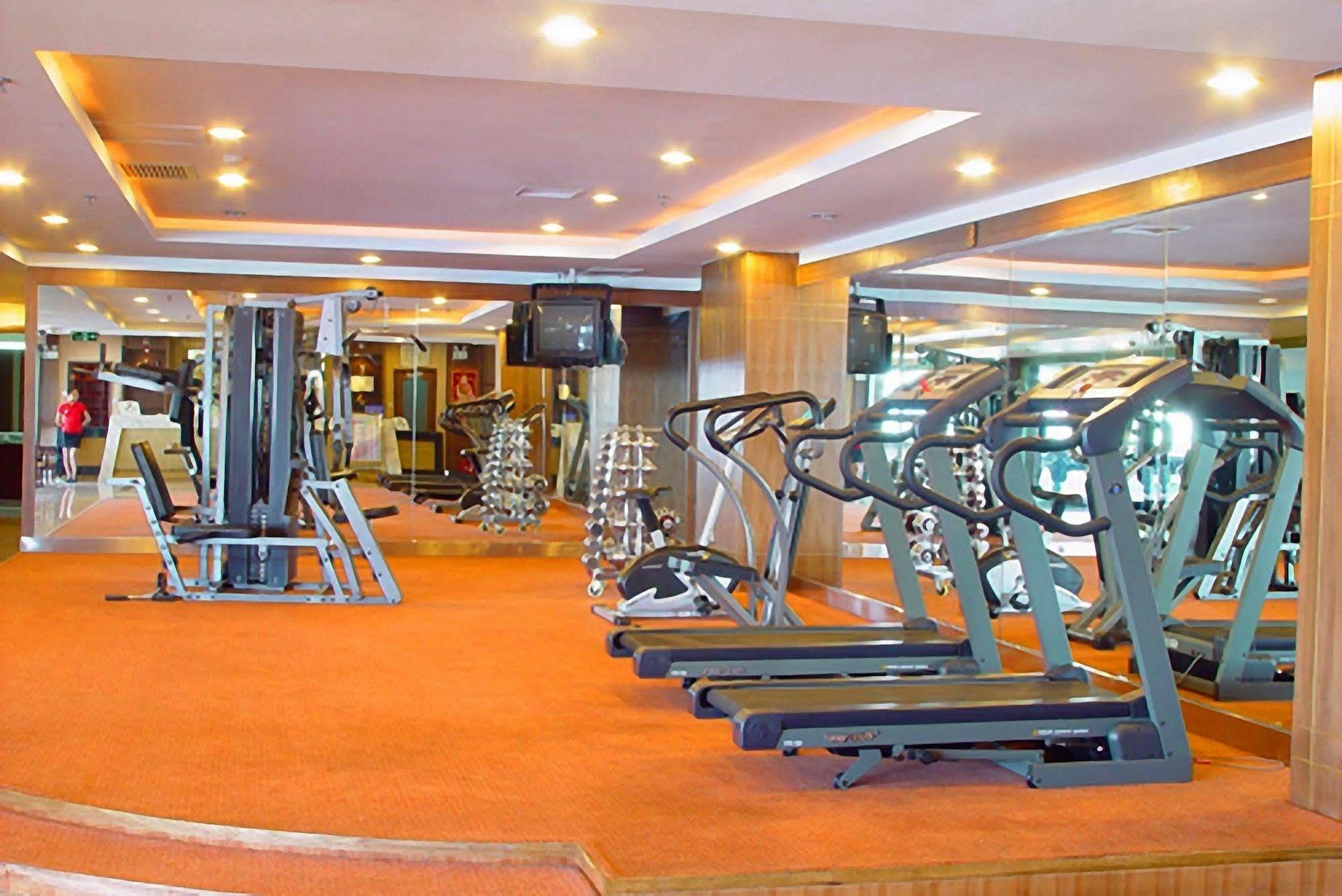 Great Tang Hotel Shanghai Exterior photo